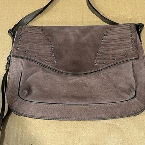 Taupe leather & suede Vince Camuto Crossbody bag w/zipper and magnetic closures